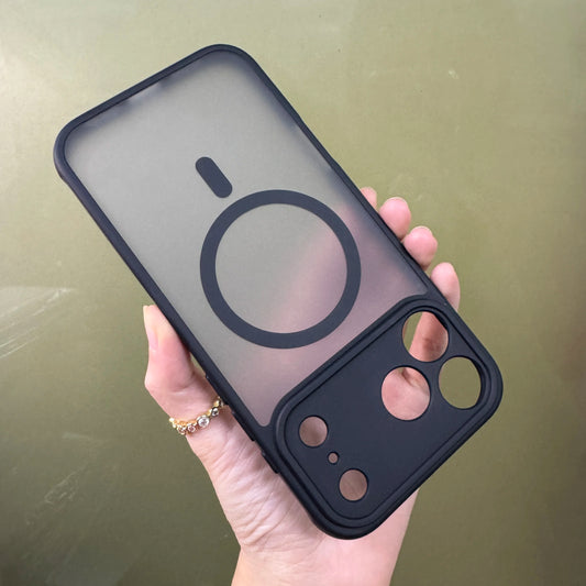 Luxury Matte Clear Case with Strap & Camera Protection – MagSafe Wireless Charging Cover for iPhone 17 Pro / Pro Max