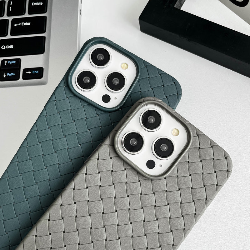 Braided Textured Silicone iPhone Case – Breathable Cooling Cover