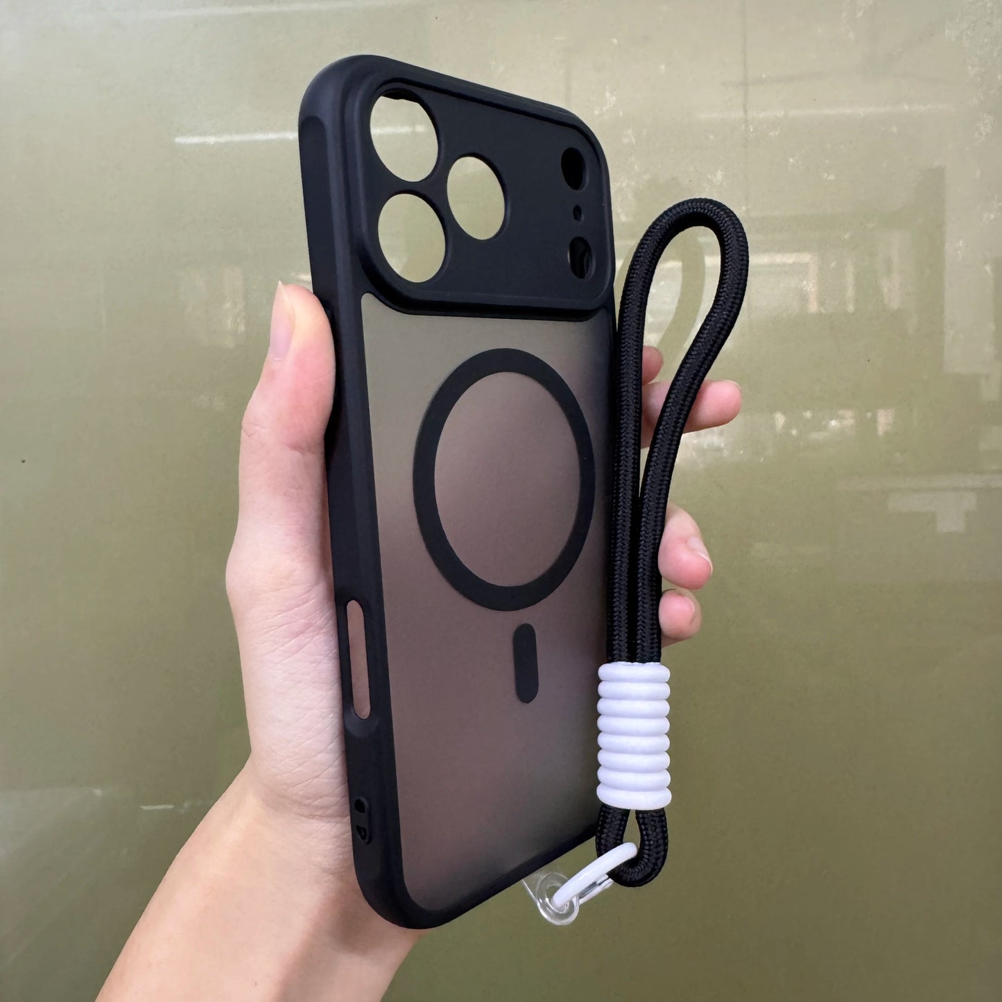 Luxury Matte Clear Case with Strap & Camera Protection – MagSafe Wireless Charging Cover for iPhone 17 Pro / Pro Max